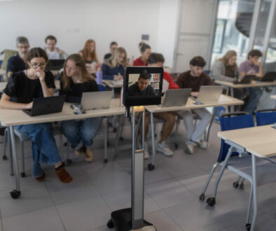 5G Metro salle cours etudiant en téléprésence